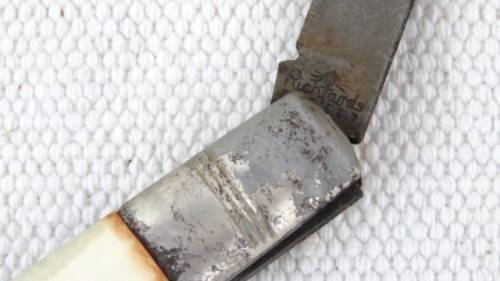 Vintage Richards Sheffield Folding Knife One Blade Cream Handle/Tribal Man L: 180 mm SOLD AS IS