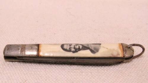 Vintage Richards Sheffield Folding Knife One Blade Cream Handle/Tribal Man L: 180 mm SOLD AS IS