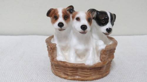 Vintage 1940`s Royal Doulton `Terrier Puppies In Basket` Porcelain Figurine HN 2588 80 x 75 mm