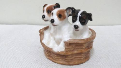 Vintage 1940`s Royal Doulton `Terrier Puppies In Basket` Porcelain Figurine HN 2588 80 x 75 mm