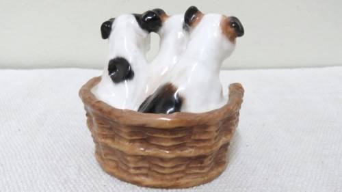Vintage 1940`s Royal Doulton `Terrier Puppies In Basket` Porcelain Figurine HN 2588 80 x 75 mm