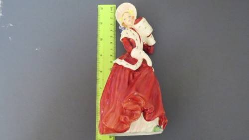 Beautiful Vintage 1990s Royal Doulton `Christmas Morn` Porcelain Figurine By Peggy Davies HN 1992
