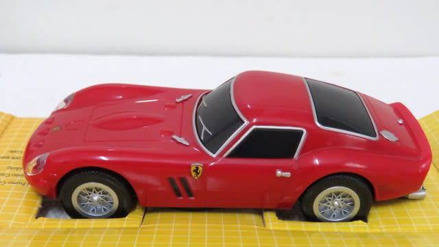 Boxed Shell V-Power Ferrari Official Licensed Product Ferrari 250 GTO Scale 1:38 L: 110 mm