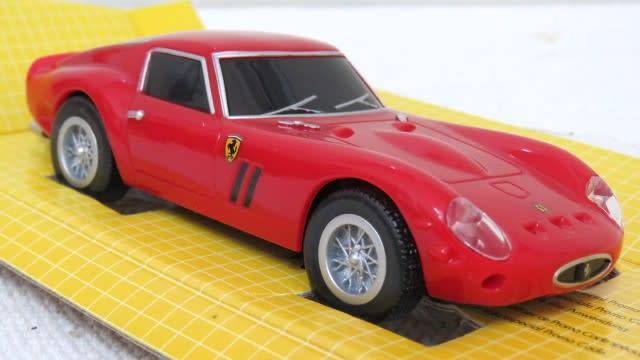Boxed Shell V-Power Ferrari Official Licensed Product Ferrari 250 GTO Scale 1:38 L: 110 mm