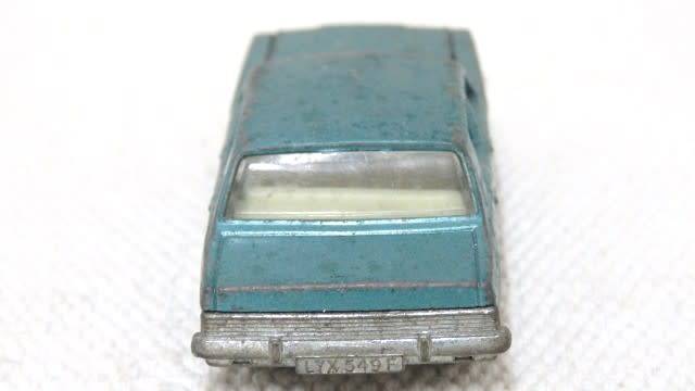 Vintage Lesney Matchbox Series No. 53 Die Cast Ford Zodiac MK. IV No Box L: 72 mm SOLD AS IS