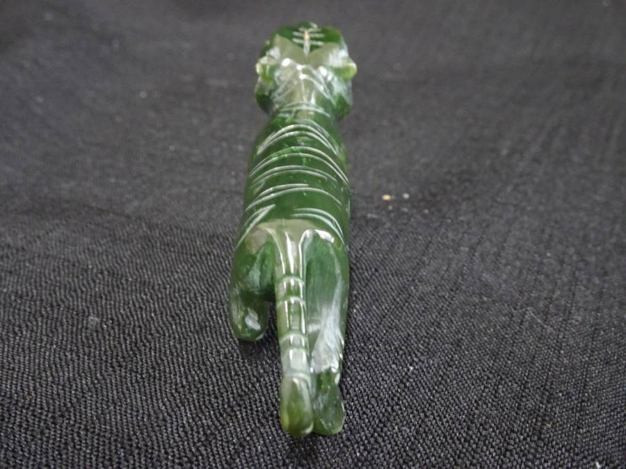 Gorgeous Natural Green Jade Gemstone Lion Figure