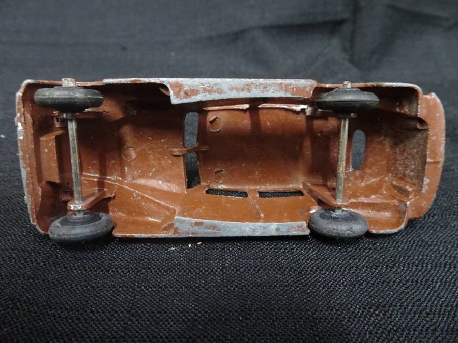 Dinky Toys  DeAgostini Die Cast Packard Eight Sedan Made In England (L - 10.5cm) (See Description)