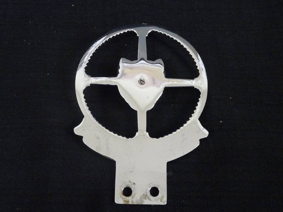 Rare Chrome Jaguar Drivers Club Car Badge (H - 12cm / B - 8.5cm) See Description