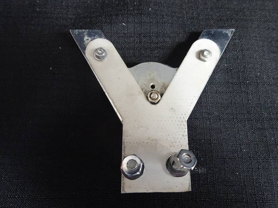 Vintage Company Of Veteran Motorists 44 Year Car Badge (H - 8cm / B - 9cm)