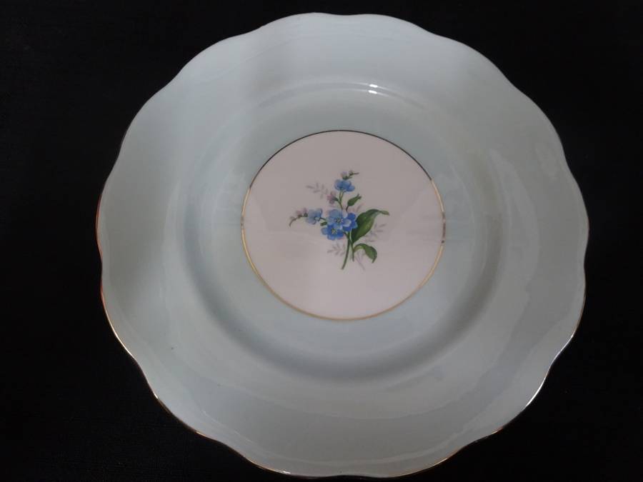 Stunning Vintage Royal Albert Trio Fine Bone China Set Made In England