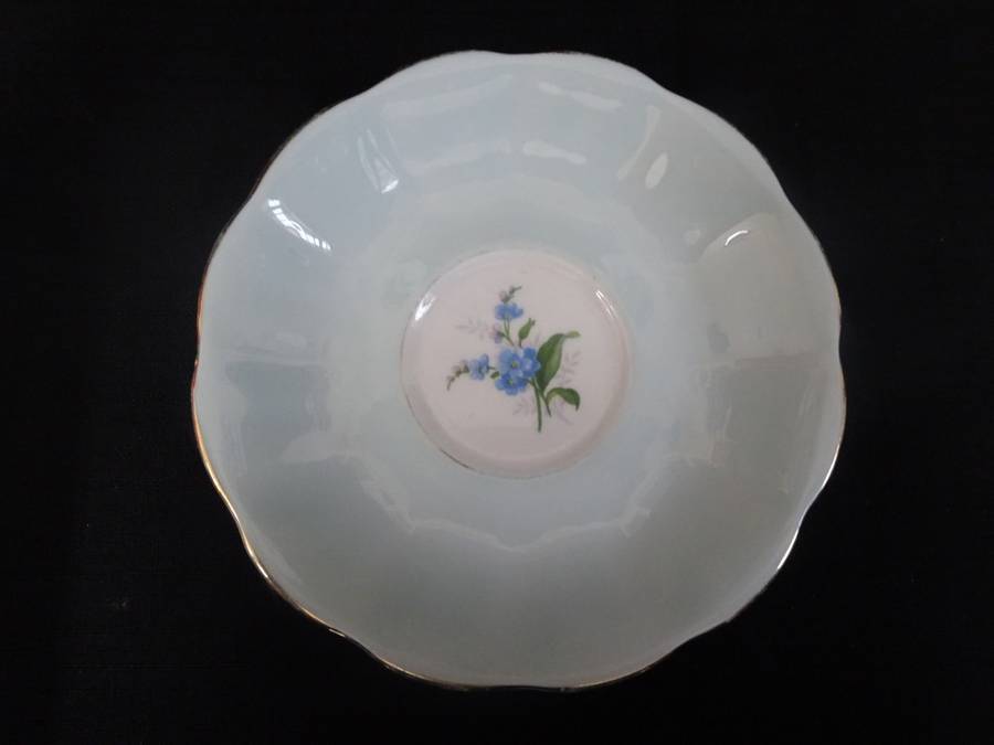 Stunning Vintage Royal Albert Trio Fine Bone China Set Made In England