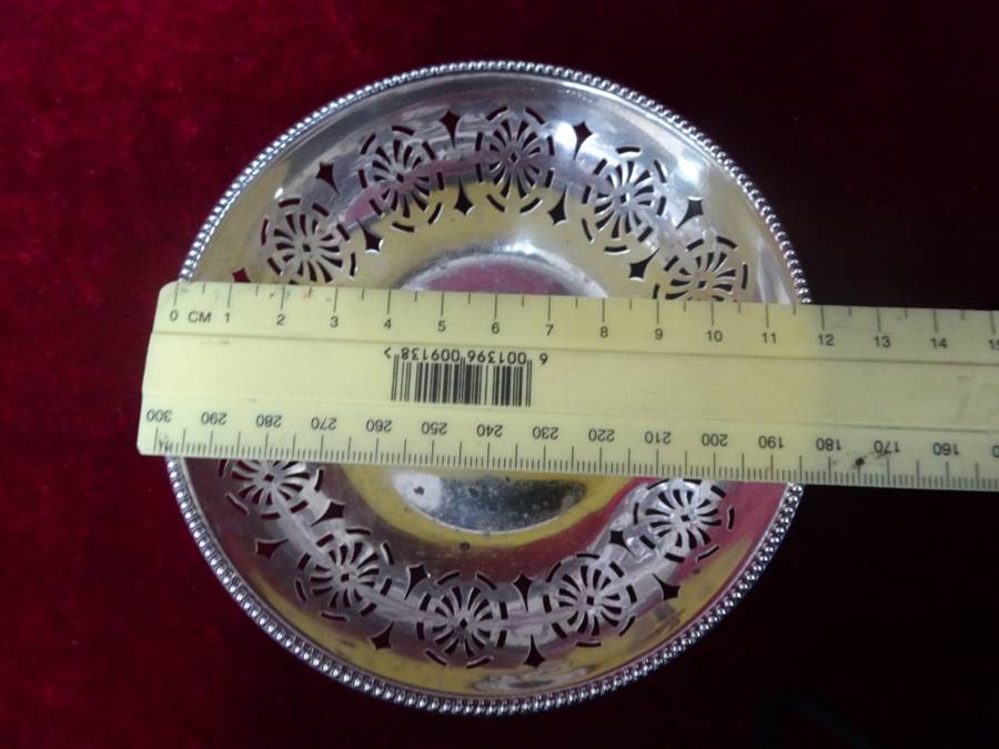 Antique Hallmarked Sterling Silver Bowl Walker & Hall Sheffield 1921-22 Fretwork Windows (74 Grams)