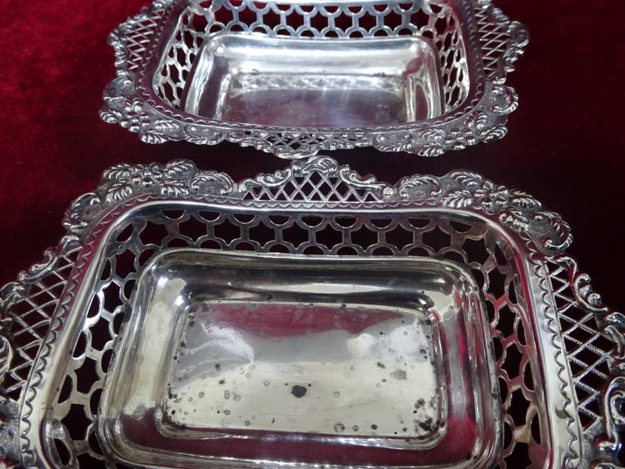 Lovely Vintage Set Of Hallmarked Sterling Silver Bon Bon Dishes Sheffield 1910 - 11 (117 Grams)