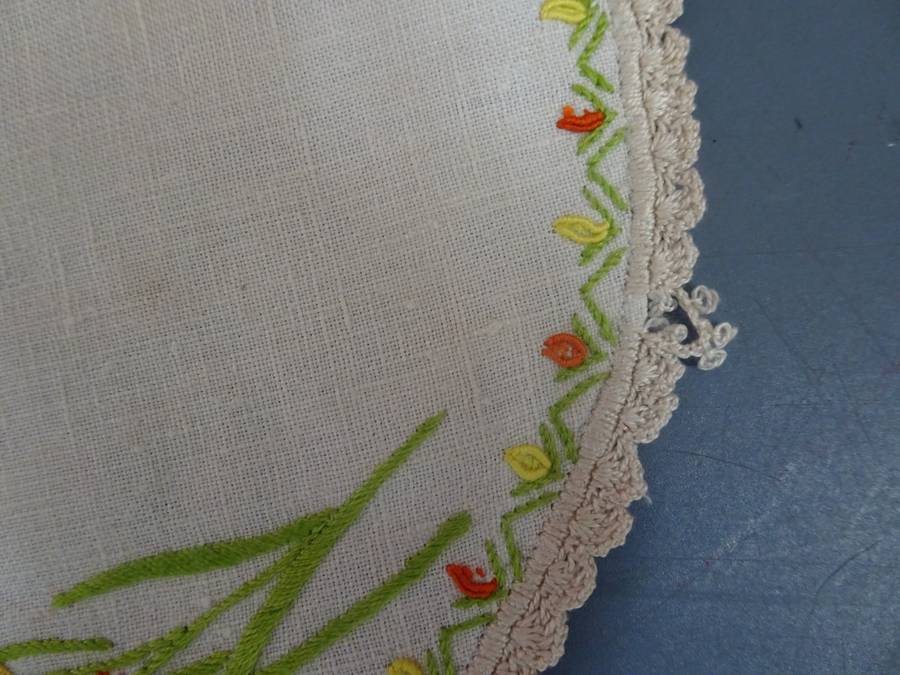 Vintage Set Of Six Embroided Dollies - 25cm x 25cm