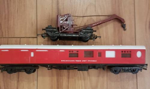 Hornby Railways Brakedown Crane with Workman's Coach