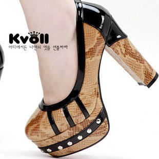R1200**** Snakeskin women high-heeled shoes