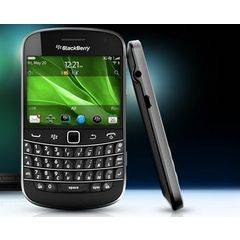 BLACKBERRY 9930 BOLD up for grabs! Get the Latest Blackberry - 4 GB