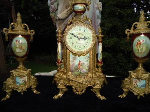 WOW!!!!!!! Franz Hermle Porcelain & Brass Garniture Clock Set