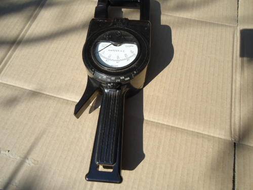 VINTAGE BAKELITE FERRANTI SAS/SAR AC CLAMP METER
