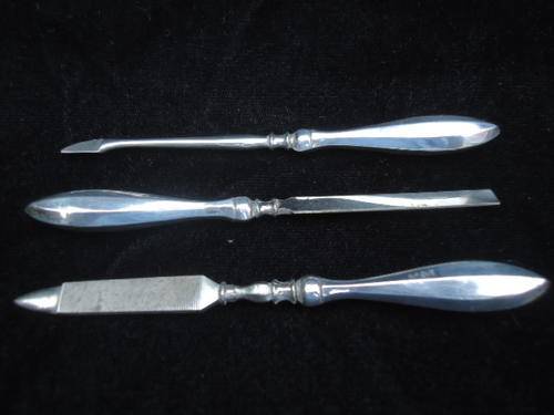 3 SILVER MANICURE ITEMS MARKED 800
