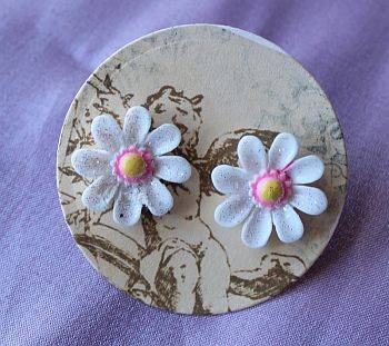 SALE!  Glittery White Flower Stud Earrings