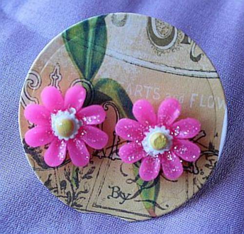 SALE!  Glittery Pink Flower Stud Earrings