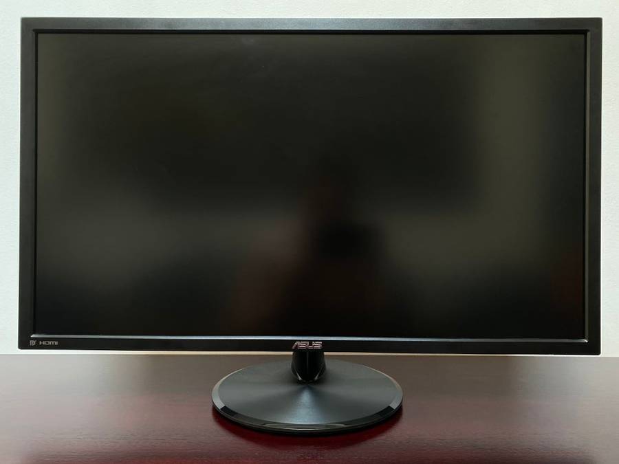 ASUS VP28UQG 28" UHD (3840 x 2160) 4K Monitor / Response time 1ms / Excellent Condition