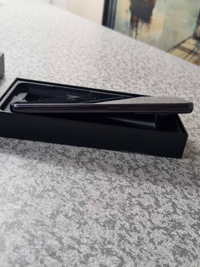 Samsung Galaxy S22 Plus 5G Dual Sim 8GB /  256GB - Phantom Black