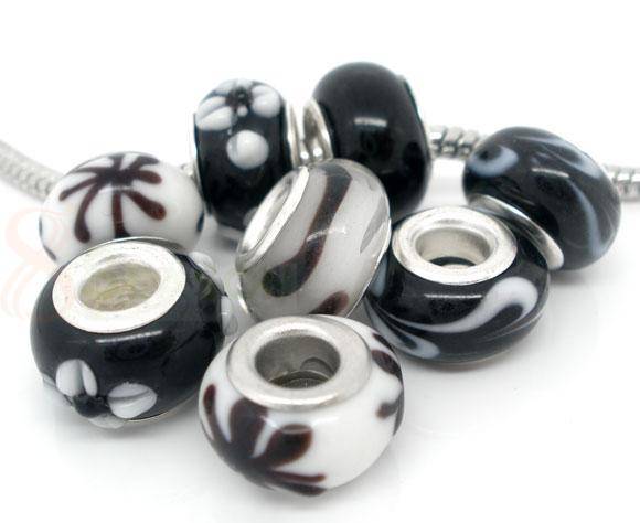 8 x Black & White MIX EURO Charms