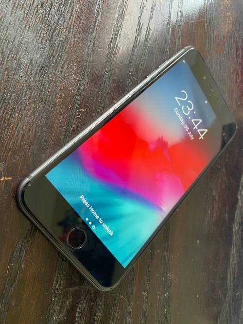 iPhone 8 Plus 64GB (Locked to Sprint)