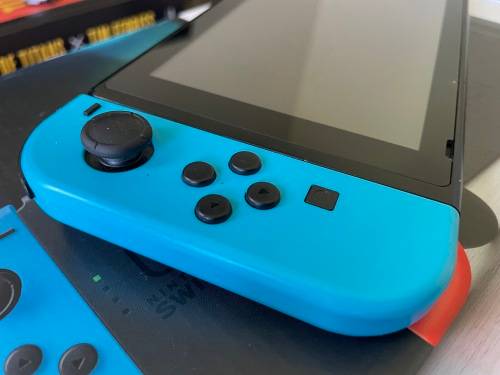 Nintendo Switch (Excellent Condition)