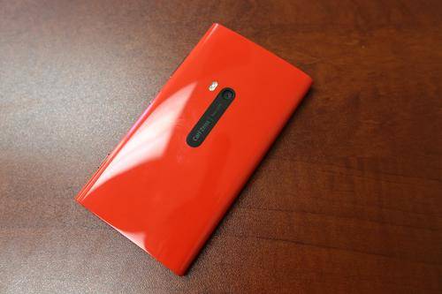 Nokia Lumia 920 Red - Great condition - Free courier delivery!