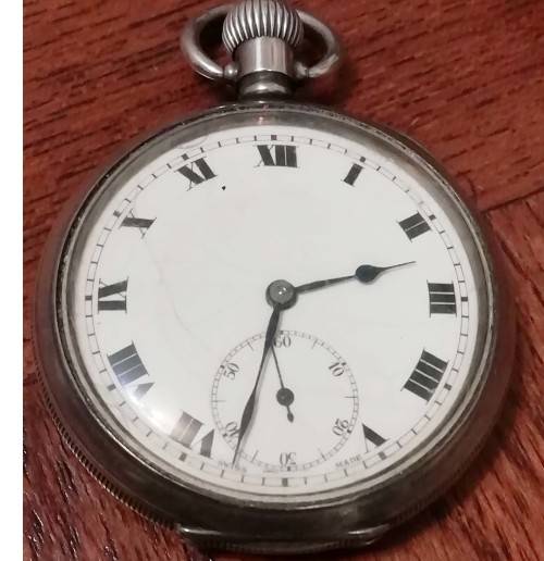 SILVER POCKET WATCH. SWISS MADE. ENGLISH CASE.