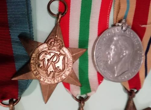 WW 2 GROUP MEDALS.