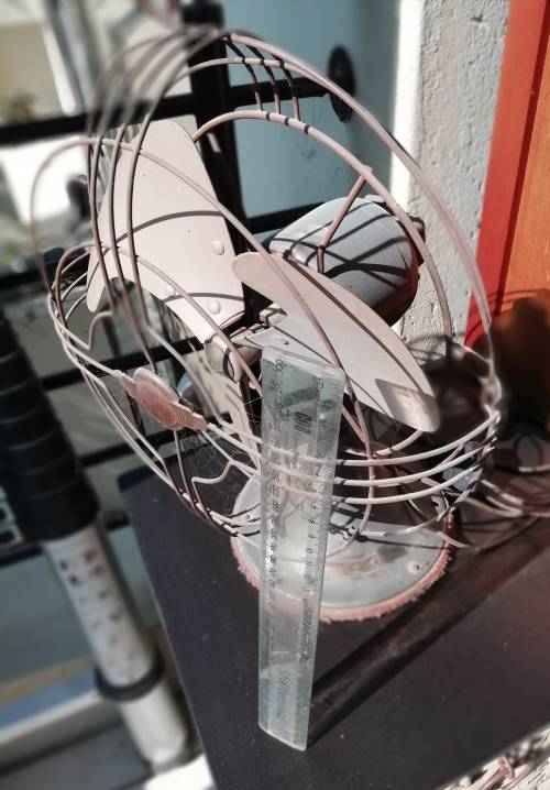 VINTAGE GENERAL ELECTRIC STEEL FAN.