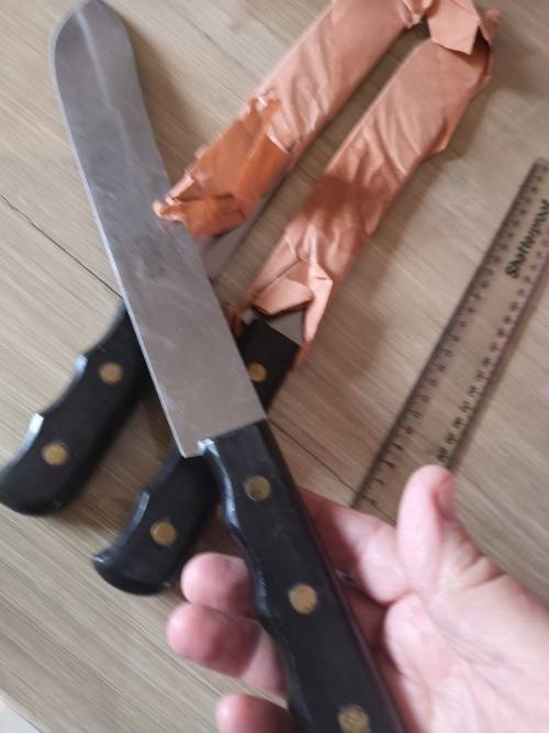 AWESOME CARVING KNIFE.. MUNDIAL.