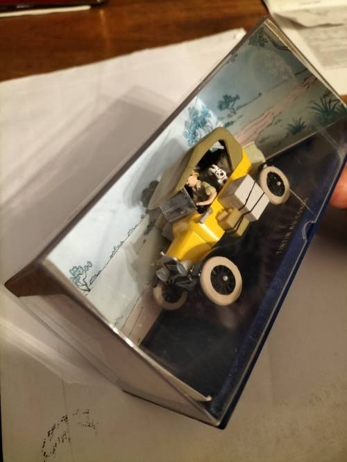 MODEL TOY. MODEL `T` FORD TINTIN AU CONGO.HERGE. . DIE CAST METAL. 1:43.