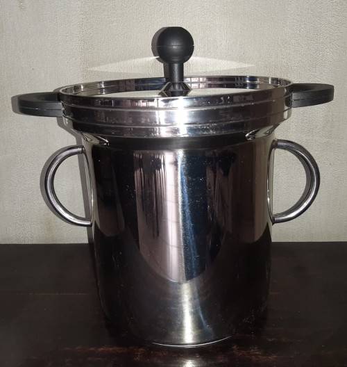 Alessi Multi-Pot pasta set designed by Massimo Morozzi