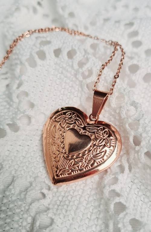 Rosegold Heart Locket and Necklace