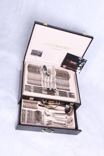 R2499****Brand New*** 72 piece cutlery set** Comes in two Drawers Wooden Box**18/10 STAINLESS STEEL*