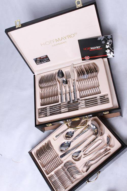R2499****Brand New*** 72 piece cutlery set** Comes in two Drawers Wooden Box**18/10 STAINLESS STEEL*