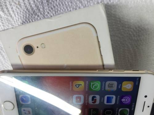 APPLE IPHONE 7 , GOLD 32 GB , + BOX please read