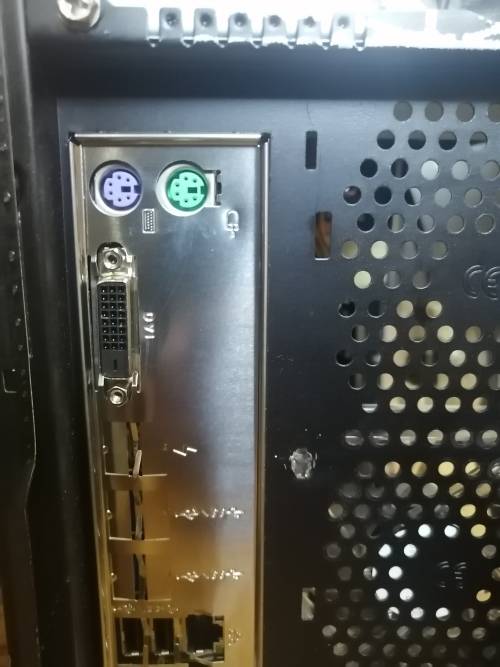 7th Gen computer tower,500gb harddrive 4gb ddr4 ram