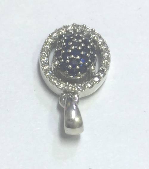 Blue sapphire and diamond pendant