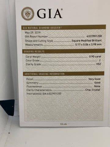 5gr Platinum 0.90ct Square Modified Brilliant J VS2 with smalls  c/w Diamond Detificate