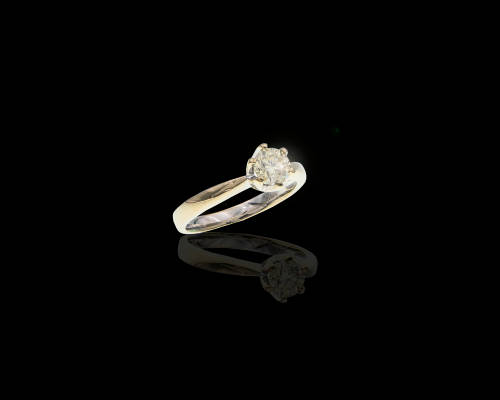 18ct 3.9gr White Gold 0.60ct Round Brilliant Diamond Light Yellow VS Ring