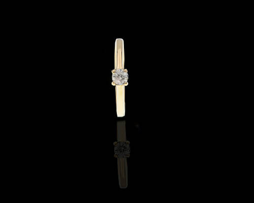 2 grams 9 carat Yellow Gold Diamond Solitaire Ring