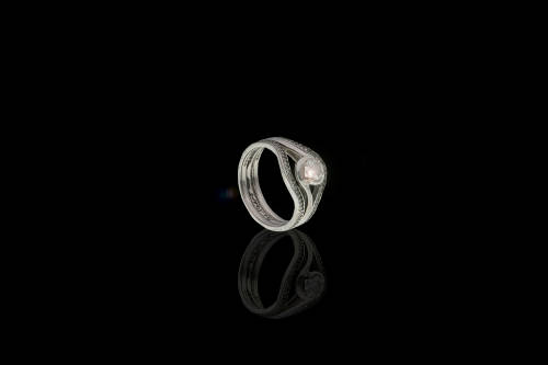 Main Ring  3.45 grams 18 carat Browns Lovers Embrace Diamond Ring
