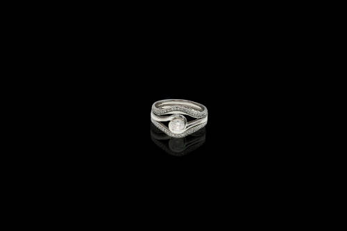 Main Ring  3.45 grams 18 carat Browns Lovers Embrace Diamond Ring