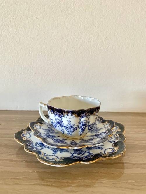 Antique Shelley Trio set